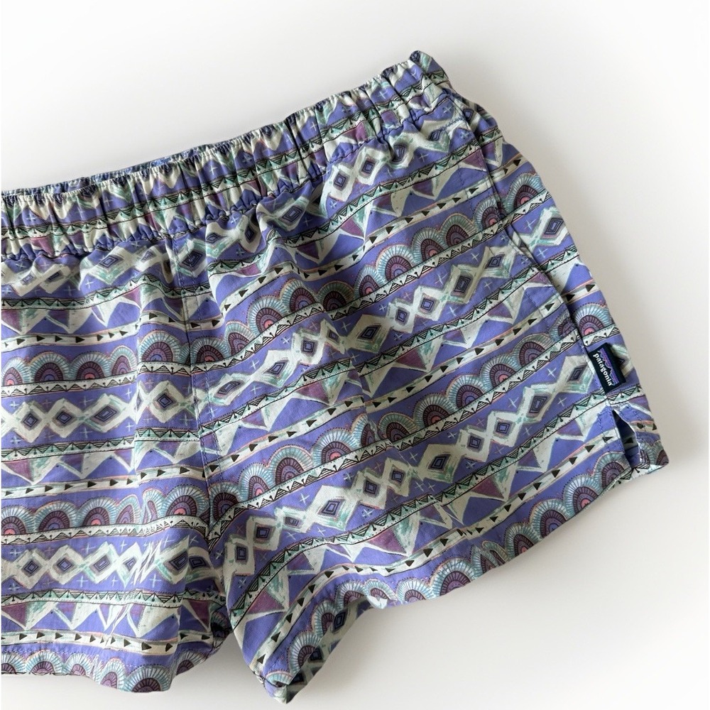 Patagonia Barely Baggies Women M Aztec Print 2.5" Shorts Light Violet $59